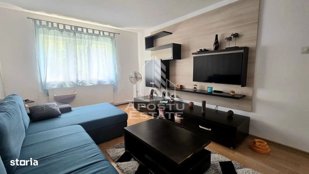 Apartament de vanzare cu 3 camere, decomandat,centrala proprie,Lipovei — fotografia 1