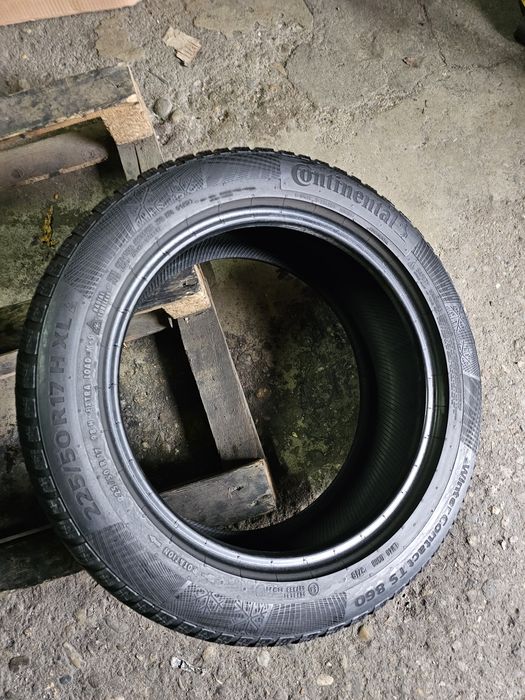 2 anvelope iarna 225 50 17 Continental  6.8mm 2019