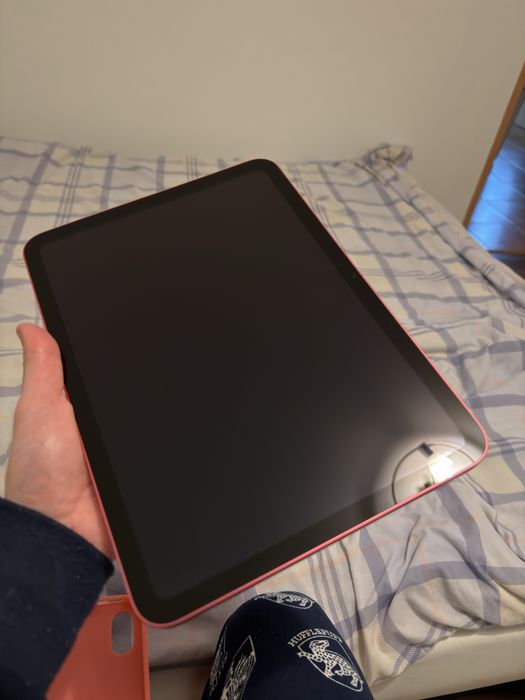 Ipad gen 10 roz cu husa si stylus