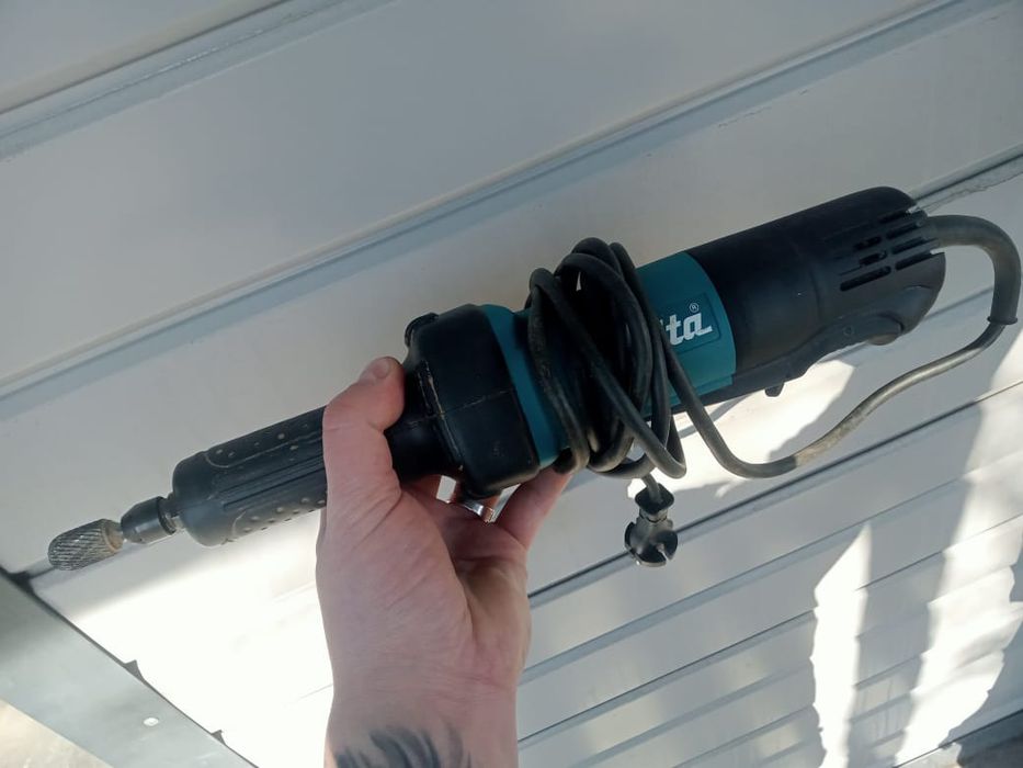 Инструменты  шлифмашинка