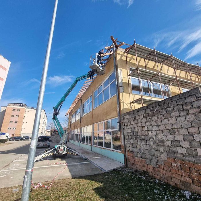 Vând NACELĂ cu șenile tip spider IM R15, 15m înălțime