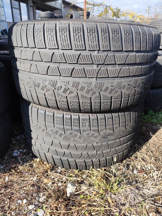 2 anvelope iarna 285.35.20 Pirelli dot 3223