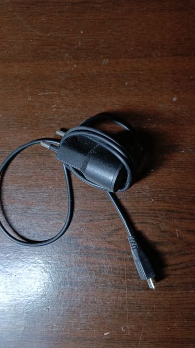 Продам фонарики,зарядку и лампу