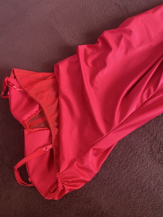 Vând rochie dama