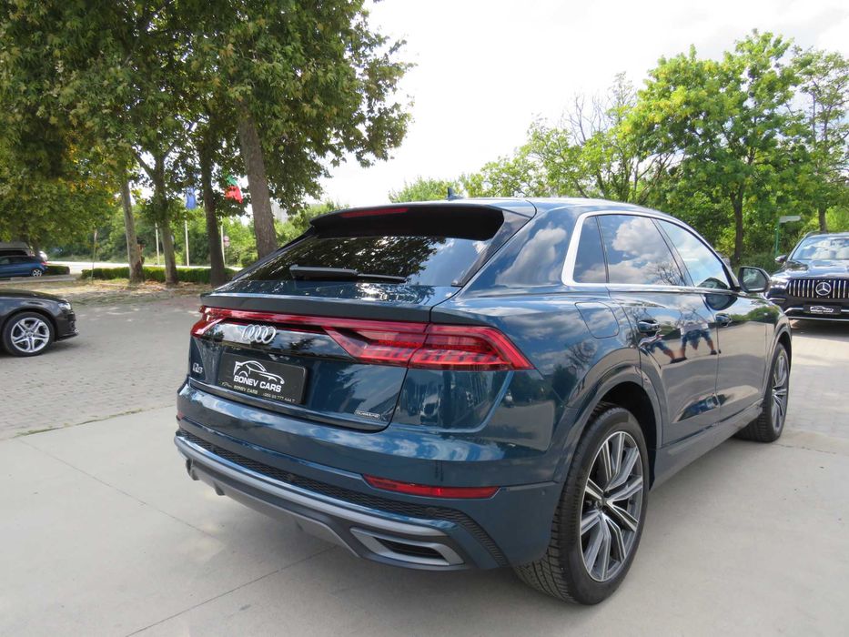 Audi Q8 50TDI S-Line Matrix