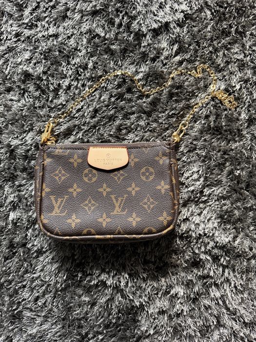 Дамски чанти Louis Vuitton