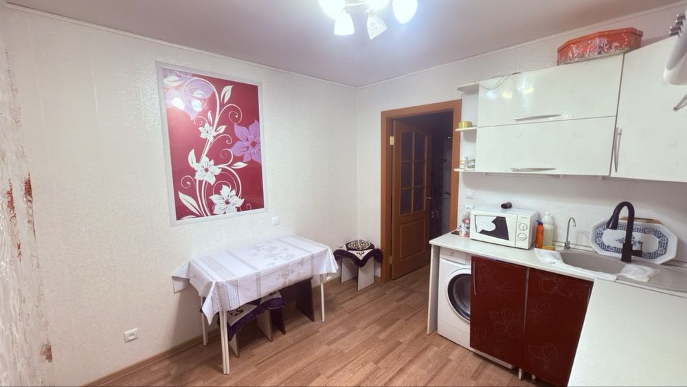 СРОЧНО!Продам 2 комнатную кв.  в 7мкр