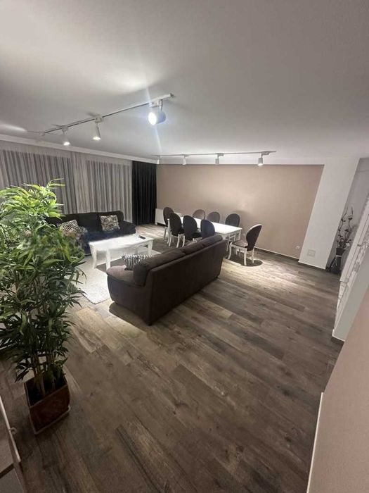 Дава се под наем Тристаен апартамент в София, в.з. Киноцентъра - 120 кв.м за 1020 € - Снимка #1