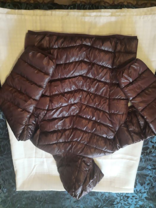 Продам куртку на девочку!