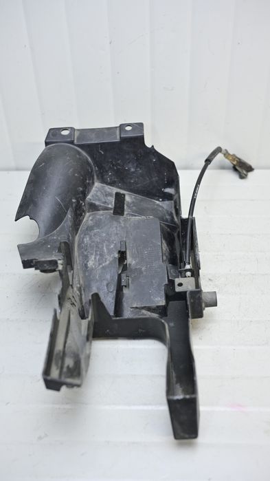 Undertail Plastic Roata Spate Incuietoare Sa Yamaha FZ6 2004 - 2009