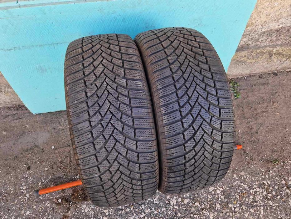 2 Bridgestone R17 225/50 Зимни гуми  DOT3319