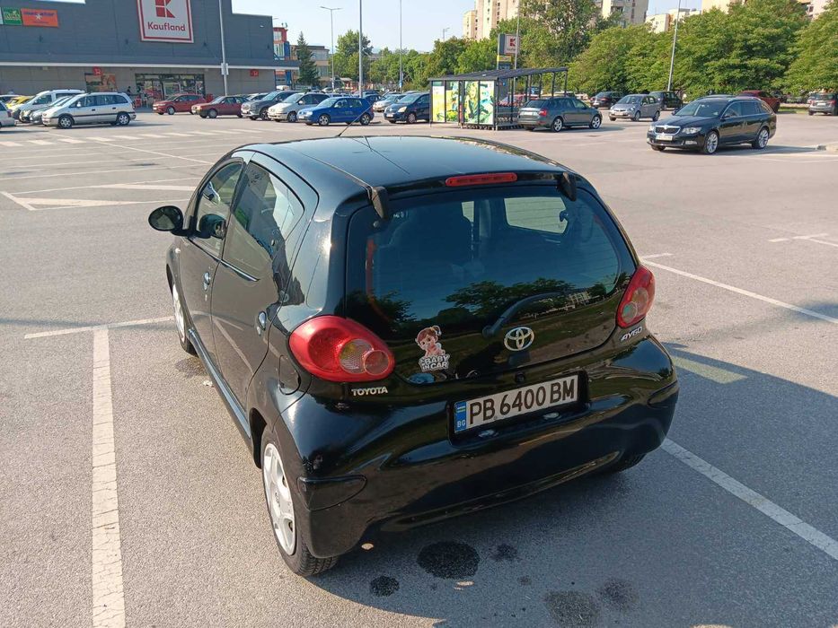 TOYOTA aygo 1.0 i