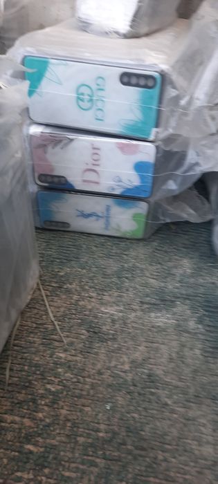 Чехол для телефона  договорная ОЧЕНЬ ДЁШЕВО ПРОДАМ