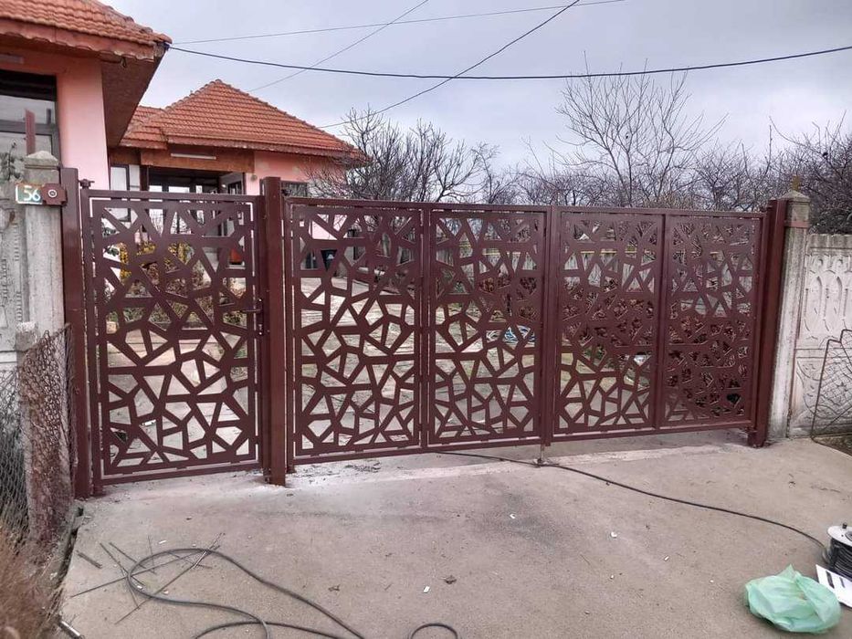 Balustrade din inox,garduri din tabla decupata