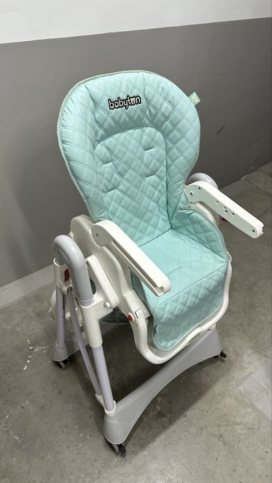 Стол для кормления Babyton