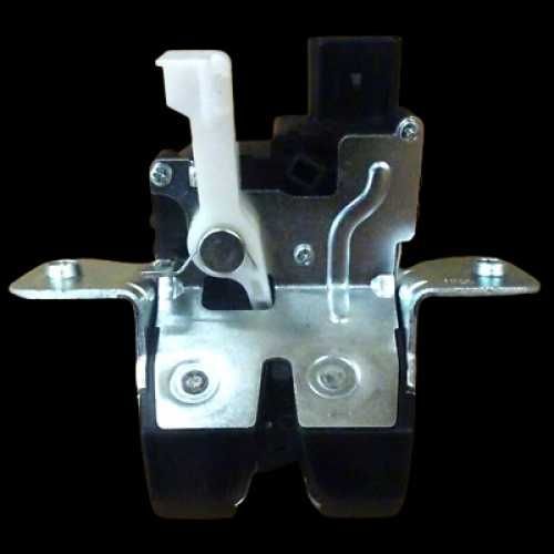 Замок капота и багажника и Hyundai Tucson ( 20-23 г. )81130N9000