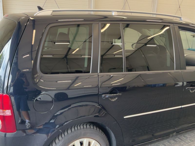 Volkswagen Touran 2.0 TDI Highline 2010