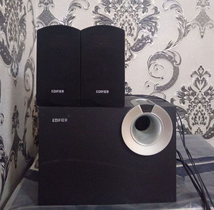 Kompyuter sotiladi, yangidek!