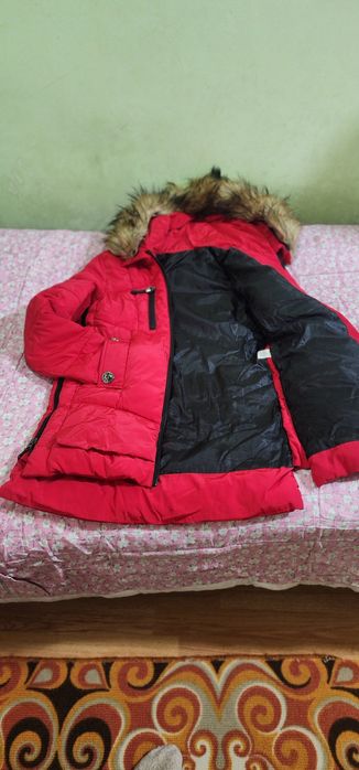 Женская.теплая.красивая куртка