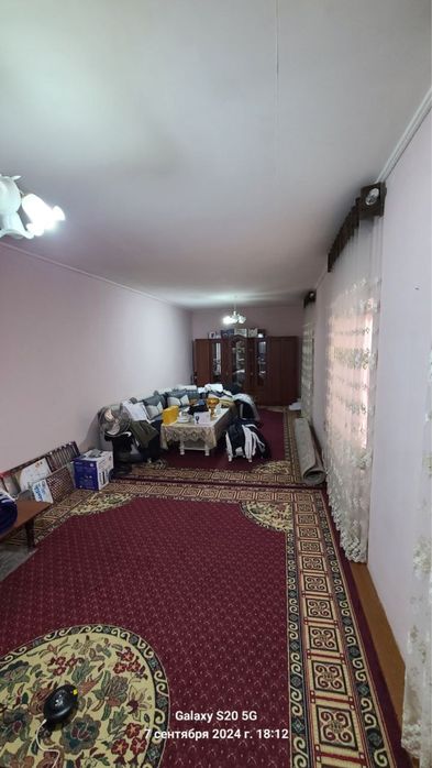 Xovli sotiladi yaxshi lakatsiyada