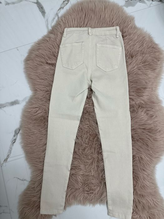 Чисто нов пантолон Bershka
