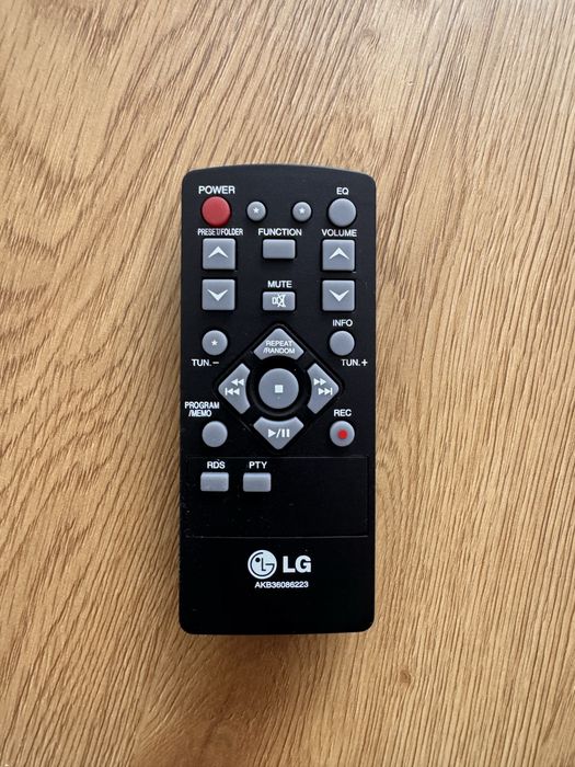 LG XA16 Micro Hi-Fi система с 2 тонколони, USB, CD и радио