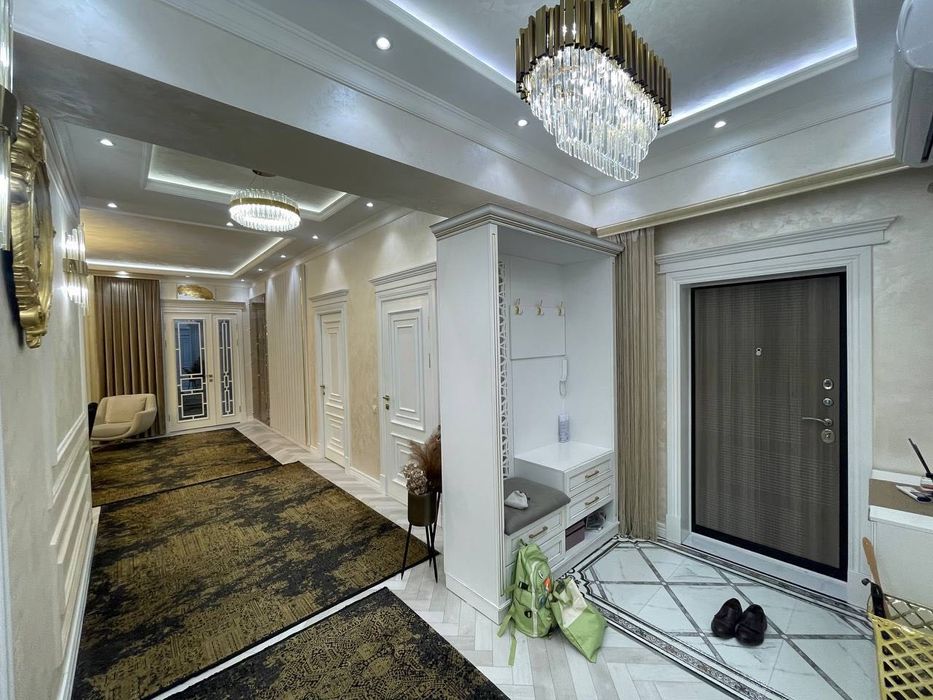 New Life Продается 5 комнатная квартира ремонт ул.Махтумкули