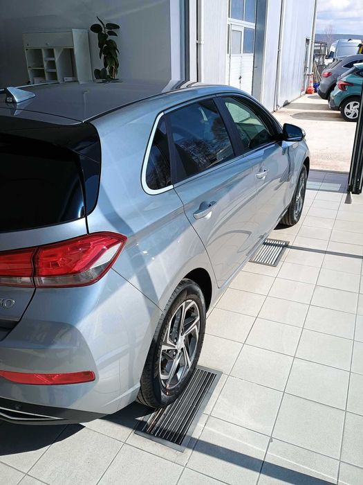 Hyundai I30 2024 110 cp in garantie 2029 bonus anvelope Hankook de iarna montate cu jante noi dot noiembrie 2024