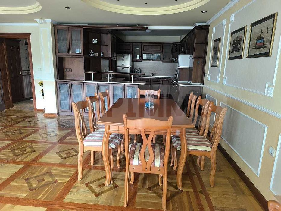 Дава се под наем Тристаен апартамент в Варна, Лятно кино Тракия - 115 кв.м за 900 € - Снимка #3