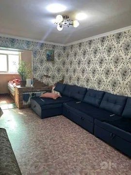 Продаётся Мирабад Саракулька 77 серия 2/4/4 ремонт средний с мебелью !