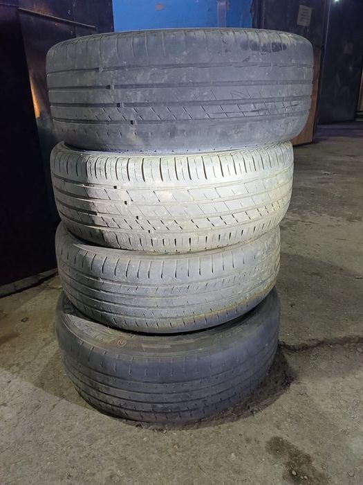 Продам шины 215/ 55 R17