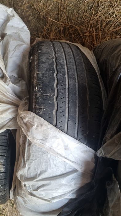Продам комплект шин