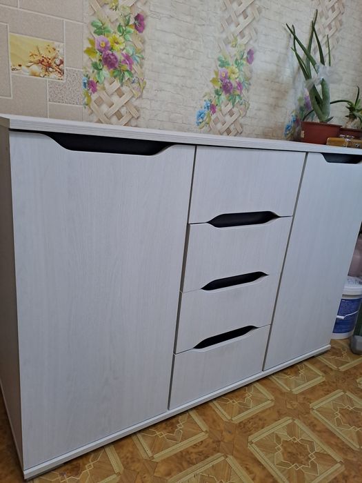 Продам комод классический