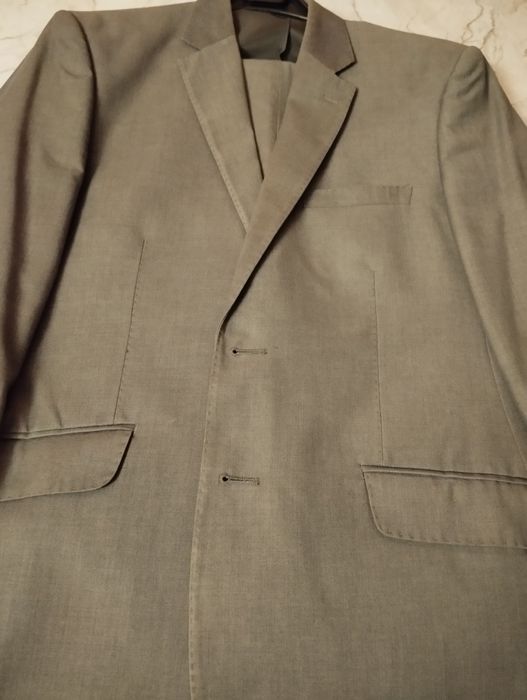 Продается Мужской Костюм