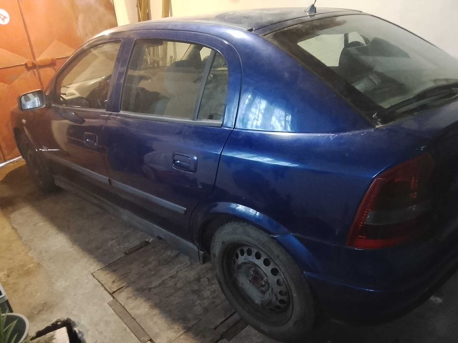 Vând opel Astra g radiată dar în stare de funtionare