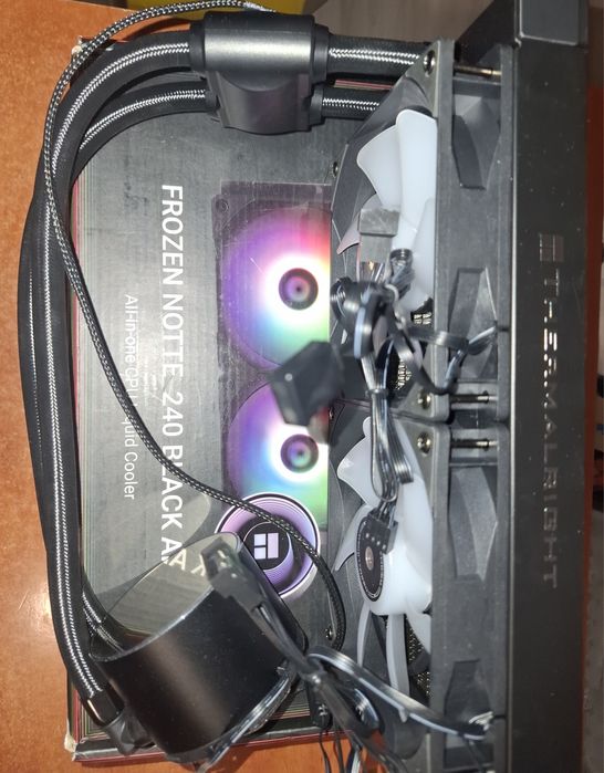 Cooler Lichid AIO Thermalright Frozen Notte 240 Black ARGB