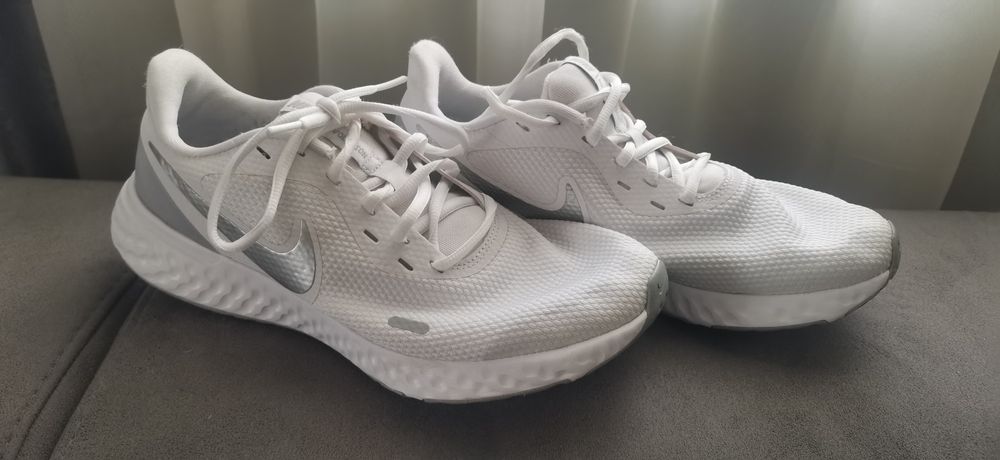 Маратонки  Nike унисекс