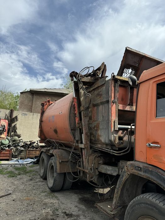 Продам мусоровозную установку 22м3