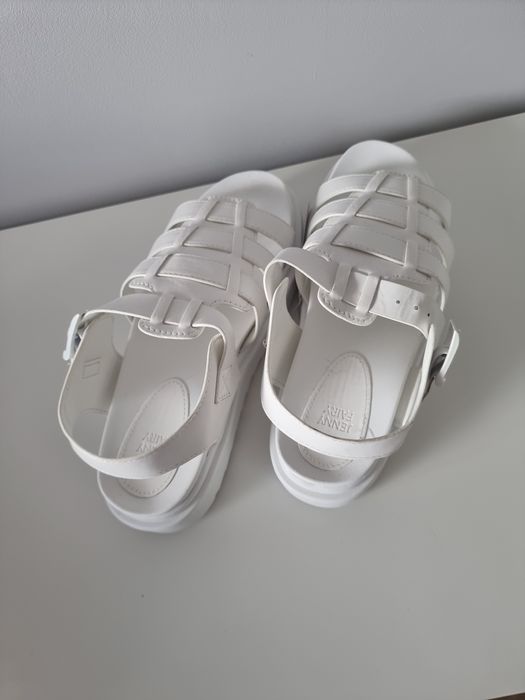 Ежедневни кожени бели сандали