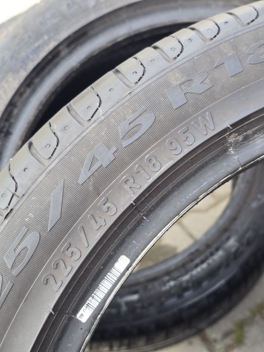 225 45 18 Pirelli