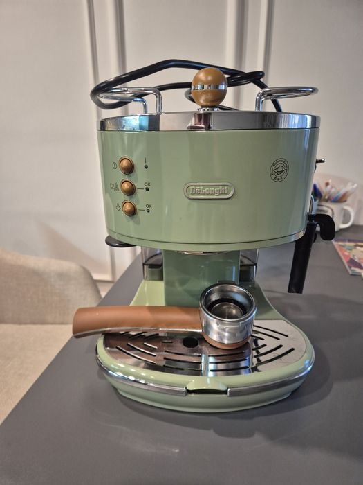 Кафе машина Delonghi