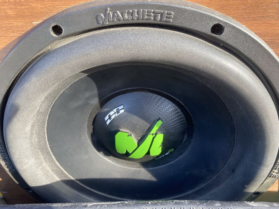 Сабуфер и услител 1300 ват