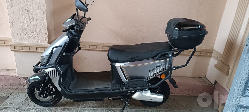 Skuter wasat sotiladi