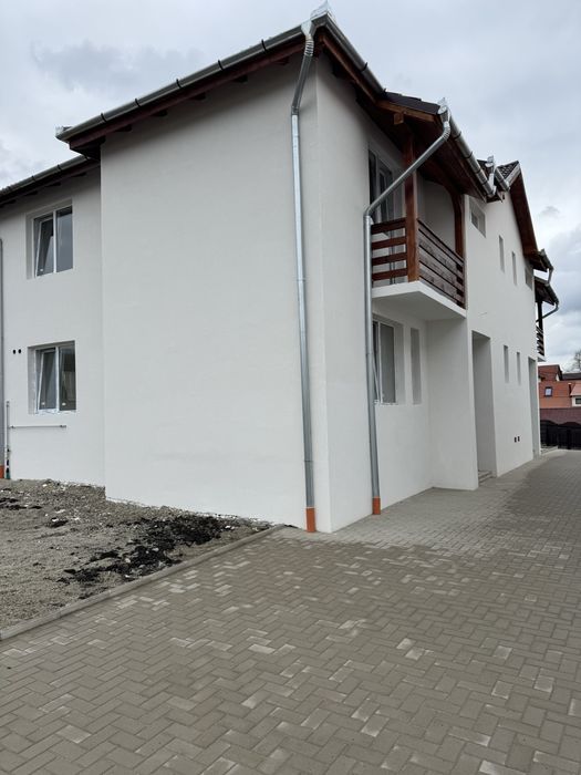 Vand casa singur in curte Cisnadie !