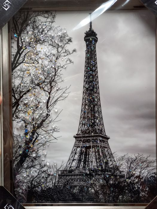 Продам картины. Очень красивые.