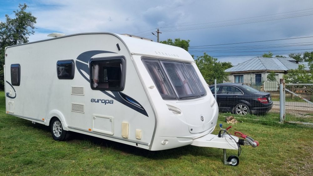 Rulota Swift Sterling Europa 550, An 2010, 2 zone, Pat matrimonial, Baie dus separat, off camping
