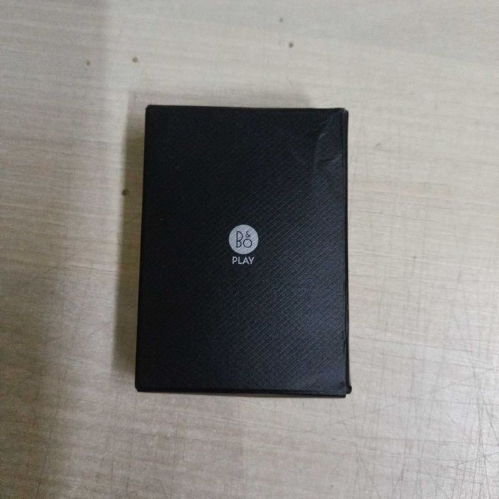 Casti cu fir Bang&Olufsen Beoplay