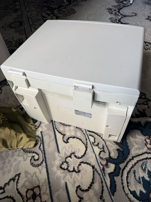 Canon mf4010 3v1 printer scaner kserokopiya holati zor aybi yoq
