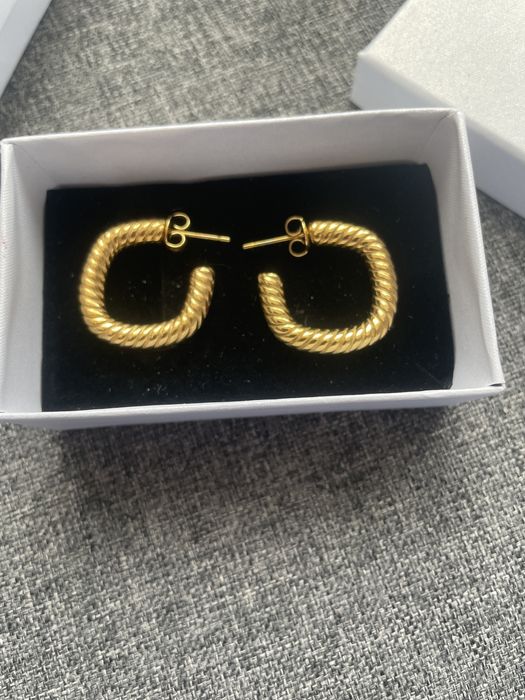 Обеци златисти стомана