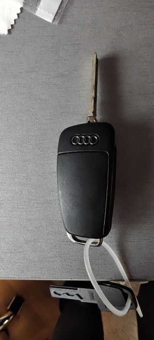 Ключ за Audi Q7 4L